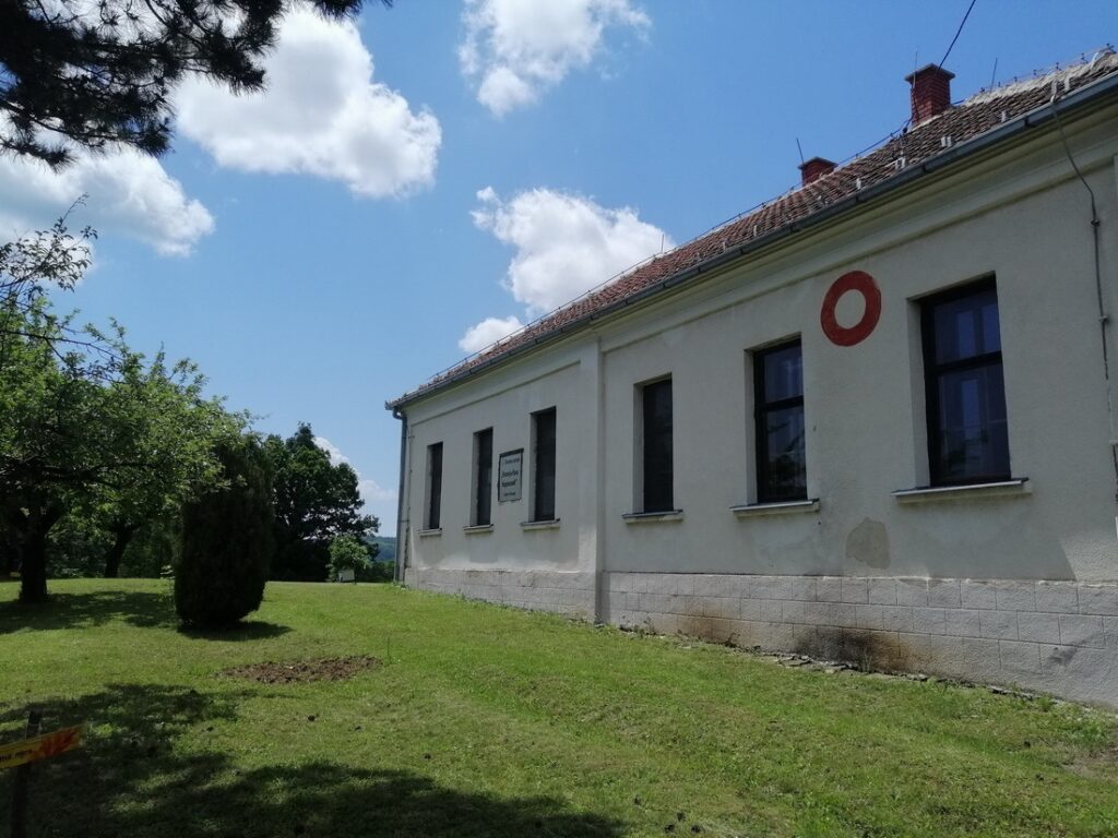 Planinarski Dom „Dr.Sonja Perišić“ u Adžinim Livadama